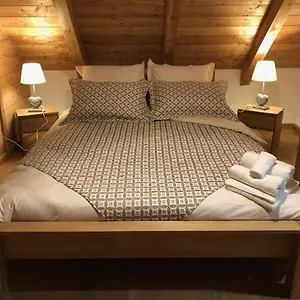 chalet-la-grange.fr-provencehotel.com/